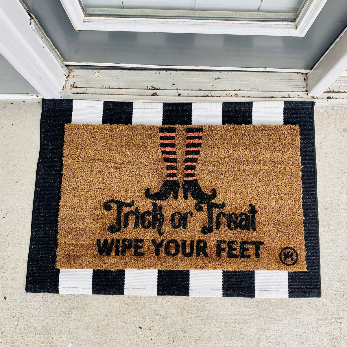 TRICK OR TREAT WIPE YOUR FEET HALLOWEEN MAT