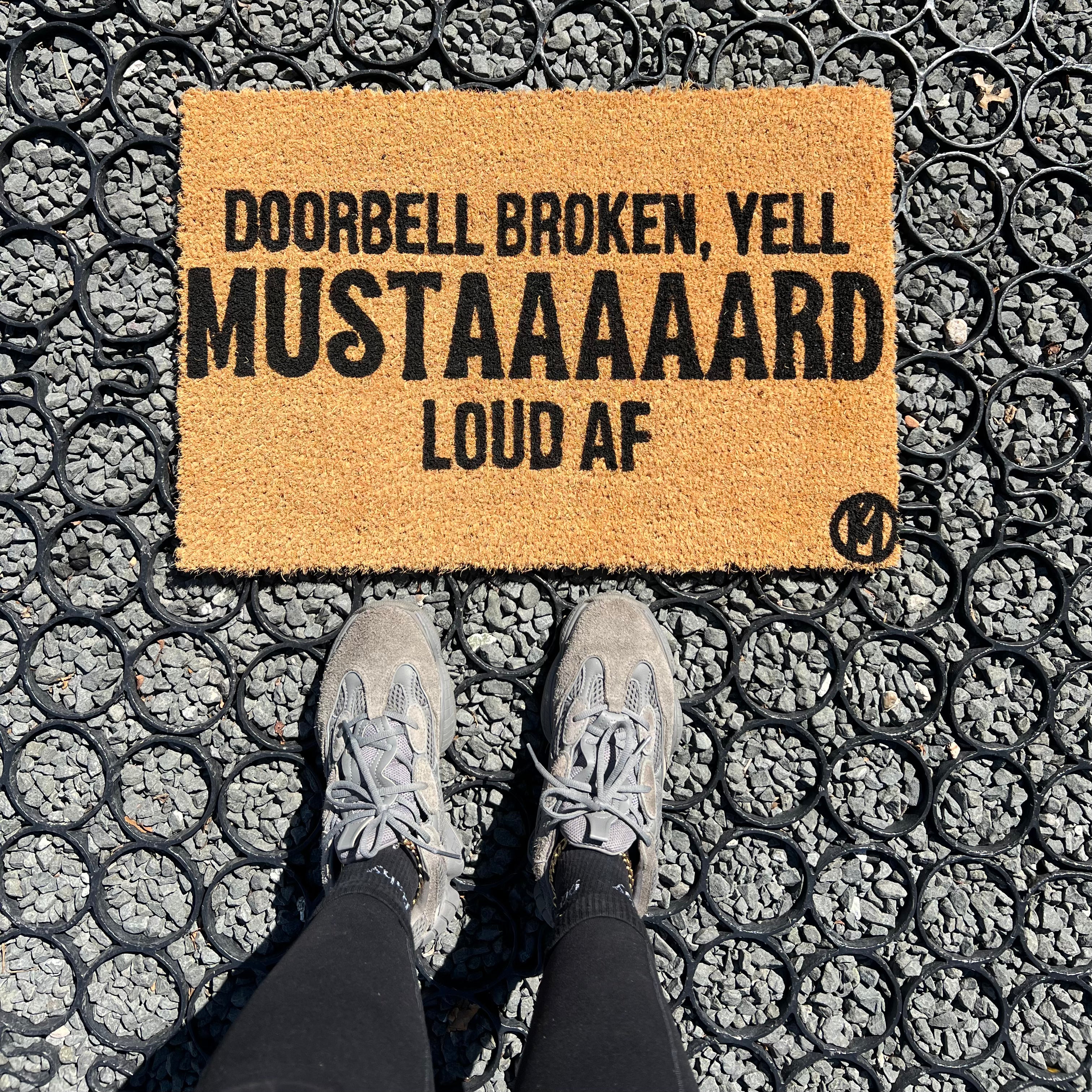 DOORBELL BROKEN YELL MUSTARD LOUD AF KENDRICK MAT – Kicky Mats